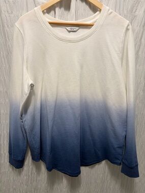 Denver Hayes White Crewneck sweatshirt